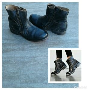 Bed Stu Eiffel Black/Blue Boots Size 9